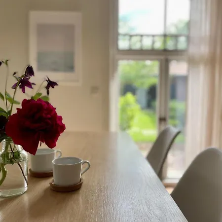 Idyllic Farm House With 5 Near The Saaler Bodden