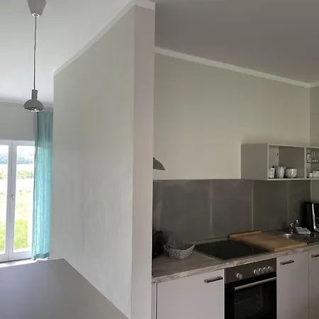 Idyllic Farm House With 5 Near The Saaler Bodden