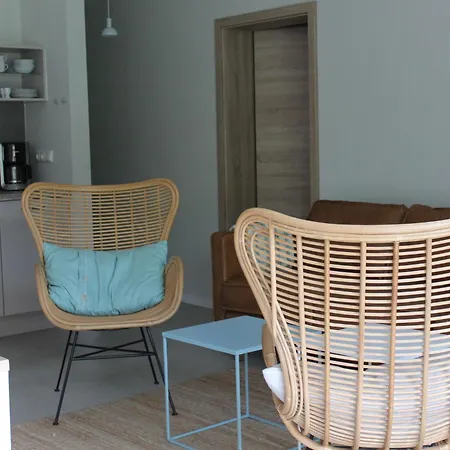 Idyllic Farm House With 5 Near The Saaler Bodden *