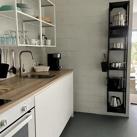 Idyllischer Hof Mit 5 Wohnungen Nahe Des Saaler Boddens Apartmán Saal