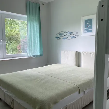 Idyllischer Hof Mit 5 Wohnungen Nahe Des Saaler Boddens Apartmán *