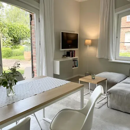 Idyllischer Hof Mit 5 Wohnungen Nahe Des Saaler Boddens Apartmán Saal