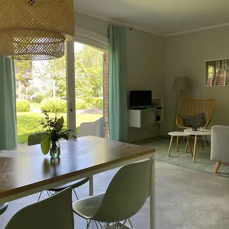 Idyllic With 5 Near The Saaler Bodden *