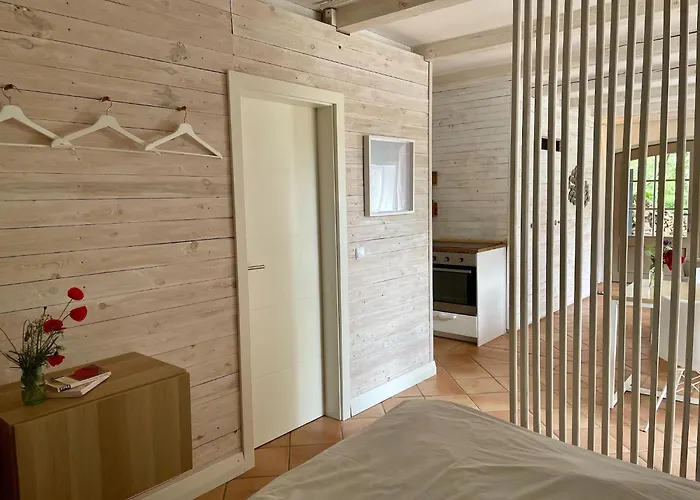 Lägenhet Idyllischer Hof Mit 5 Wohnungen Nahe Des Saaler Boddens Saal