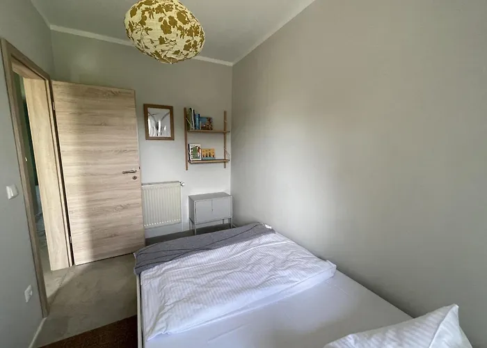 Lägenhet Idyllischer Hof Mit 5 Wohnungen Nahe Des Saaler Boddens Saal